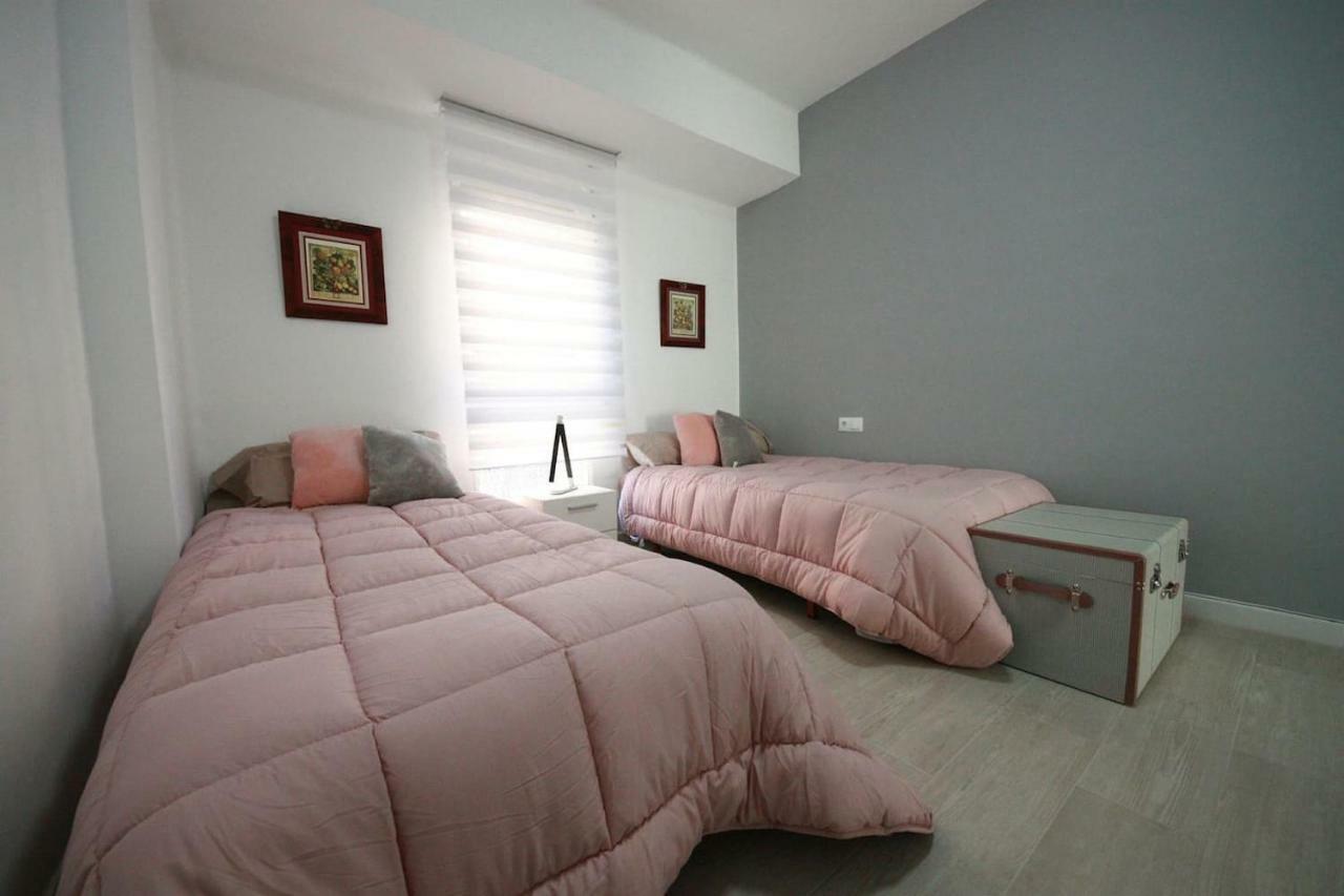 Ivam Esquife Apartment Valencia Bagian luar foto
